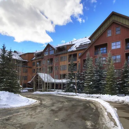 8912 The Springs Condo